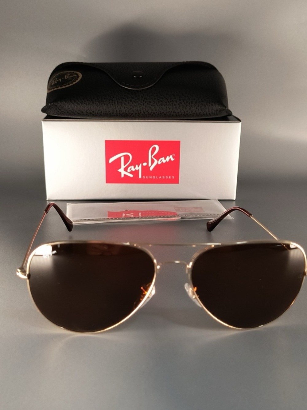 Unused Ray-Ban Aviator RB3026 Glossy Gold Frame Brown Lens 62-14 Sunglasses